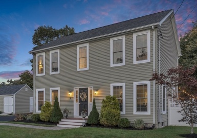 8 Darby St, Tewksbury, Massachusetts 01876, 4 Bedrooms Bedrooms, 8 Rooms Rooms,2.5 BathroomsBathrooms,Residential,For Sale,Darby St,73174296