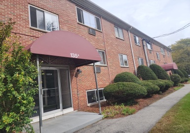 135 Winthrop St, Framingham, Massachusetts 01702, 2 Bedrooms Bedrooms, 4 Rooms Rooms,1 BathroomBathrooms,Residential,For Sale,Ardmore,Winthrop St,73173574