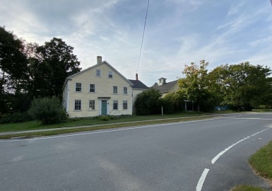 90 Main St, Topsfield, Massachusetts 01983, 6 Bedrooms Bedrooms, 13 Rooms Rooms,3 BathroomsBathrooms,Residential,For Sale,Main St,73108789