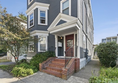 21 Boynton Street, Boston, Massachusetts 02130, 2 Bedrooms Bedrooms, 5 Rooms Rooms,1 BathroomBathrooms,Residential,For Sale,Boynton Street,73167314