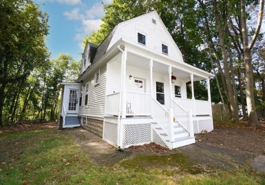95 Mulberry St, Attleboro, Massachusetts 02703, 3 Bedrooms Bedrooms, 6 Rooms Rooms,2 BathroomsBathrooms,Residential,For Sale,Mulberry St,73172423