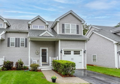 70 Lynnes Way, Tewksbury, Massachusetts 01876, 2 Bedrooms Bedrooms, 6 Rooms Rooms,2.5 BathroomsBathrooms,Residential,For Sale,Pinnacle Crossing,Lynnes Way,73164100