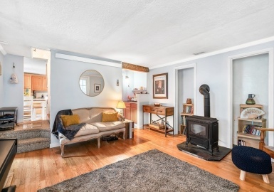 32 River St, Hudson, Massachusetts 01749, 2 Bedrooms Bedrooms, 4 Rooms Rooms,1 BathroomBathrooms,Residential,For Sale,Riverway Condo Association,River St,73163742