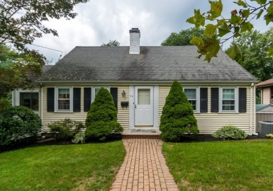 518 Great Plain Avenue, Needham, Massachusetts 02492, 4 Bedrooms Bedrooms, 7 Rooms Rooms,2 BathroomsBathrooms,Residential,For Sale,Great Plain Avenue,73158963