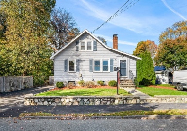 29 Columbus Ave, Saugus, Massachusetts 01906, 3 Bedrooms Bedrooms, 6 Rooms Rooms,1 BathroomBathrooms,Residential,For Sale,Columbus Ave,73174583
