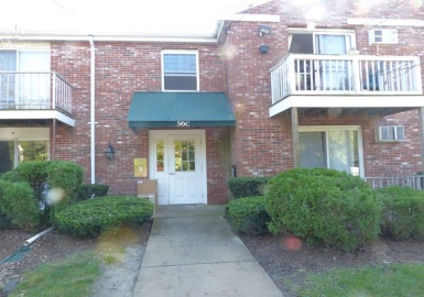 56 Townsend St, Abington, Massachusetts 02351, 1 Bedroom Bedrooms, 5 Rooms Rooms,1 BathroomBathrooms,Residential,For Sale,Townsend St,73167003