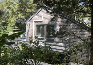8 Indian Mound Ln, Falmouth, Massachusetts 02540, 3 Bedrooms Bedrooms, 6 Rooms Rooms,1.5 BathroomsBathrooms,Residential,For Sale,Indian Mound Ln,73154106