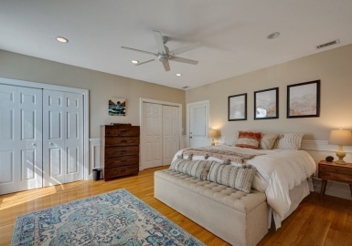 58 Metcalf St, Medford, Massachusetts 02155, 2 Bedrooms Bedrooms, 6 Rooms Rooms,1 BathroomBathrooms,Residential,For Sale,The Hall Estate Condominium,Metcalf St,73166640