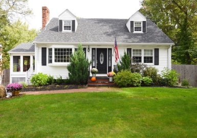 28 High Street, Abington, Massachusetts 02351, 4 Bedrooms Bedrooms, 7 Rooms Rooms,2 BathroomsBathrooms,Residential,For Sale,High Street,73165676