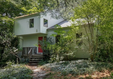 10 Farm St, Dover, Massachusetts 02030, 2 Bedrooms Bedrooms, 5 Rooms Rooms,2 BathroomsBathrooms,Residential,For Sale,Farm St,73159540