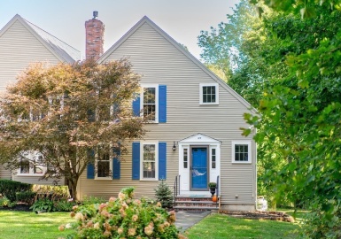 185 Beaver Dam Rd, Scituate, Massachusetts 02066, 2 Bedrooms Bedrooms, 6 Rooms Rooms,2.5 BathroomsBathrooms,Residential,For Sale,Beaver Dam Rd,73169943