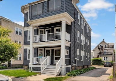 46 Fairbanks Street, Boston, Massachusetts 02135, 2 Bedrooms Bedrooms, 6 Rooms Rooms,1 BathroomBathrooms,Residential,For Sale,Fairbanks Street,73119328