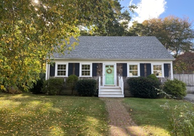 26 Nimitz St, Dartmouth, Massachusetts 02747, 3 Bedrooms Bedrooms, 6 Rooms Rooms,2 BathroomsBathrooms,Residential,For Sale,Nimitz St,73173112