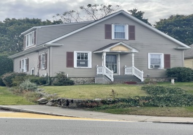 84 Main St, Acushnet, Massachusetts 02743, 4 Bedrooms Bedrooms, 6 Rooms Rooms,1 BathroomBathrooms,Residential,For Sale,Main St,73170593