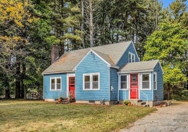 99 Forge Village Rd, Westford, Massachusetts 01886, 4 Bedrooms Bedrooms, 6 Rooms Rooms,1 BathroomBathrooms,Residential,For Sale,Forge Village Rd,73172018