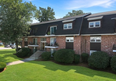 22 Constitution Way, Methuen, Massachusetts 01844, 2 Bedrooms Bedrooms, 4 Rooms Rooms,1 BathroomBathrooms,Residential,For Sale,Colonial Village,Constitution Way,73152298