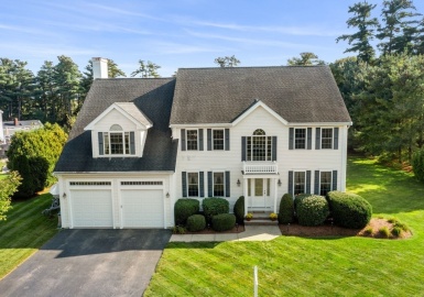 4 Hawk Hill Rd, Beverly, Massachusetts 01915, 4 Bedrooms Bedrooms, 9 Rooms Rooms,3 BathroomsBathrooms,Residential,For Sale,Hawk Hill Rd,73164012