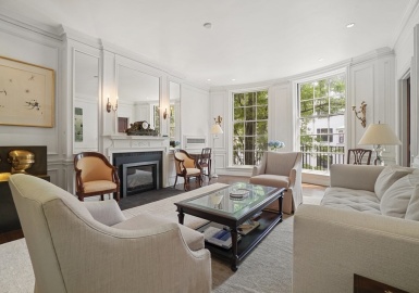 61 Mt Vernon St, Boston, Massachusetts 02108, 4 Bedrooms Bedrooms, 9 Rooms Rooms,4 BathroomsBathrooms,Residential,For Sale,Mt Vernon St,73167487