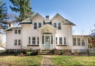 760 High St, Hanson, Massachusetts 02341, 4 Bedrooms Bedrooms, 12 Rooms Rooms,2.5 BathroomsBathrooms,Residential,For Sale,High St,73057181