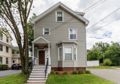 79 Green Street, Melrose, Massachusetts 02176, 3 Bedrooms Bedrooms, 6 Rooms Rooms,1.5 BathroomsBathrooms,Residential,For Sale,79 Green Street Condominium Association,Green Street,73152007