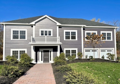 7 Farwell Circle, Newton, Massachusetts 02460, 5 Bedrooms Bedrooms, 10 Rooms Rooms,3.5 BathroomsBathrooms,Residential,For Sale,Farwell Circle,73056721