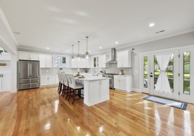 25 Henry Street, Arlington, Massachusetts 02474, 4 Bedrooms Bedrooms, 9 Rooms Rooms,4.5 BathroomsBathrooms,Residential,For Sale,Henry Street,73142800