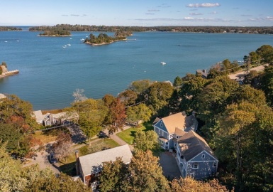 212 Otis St, Hingham, Massachusetts 02043, 4 Bedrooms Bedrooms, 11 Rooms Rooms,3.5 BathroomsBathrooms,Residential,For Sale,Otis St,73147341