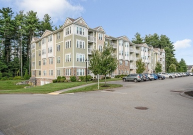 200 Martins Lndg, North Reading, Massachusetts 01864, 2 Bedrooms Bedrooms, 6 Rooms Rooms,2 BathroomsBathrooms,Residential,For Sale,Martins Landing,Martins Lndg,73163265
