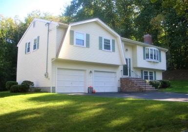 2 Little Drive, Danvers, Massachusetts 01923, 3 Bedrooms Bedrooms, 7 Rooms Rooms,1.5 BathroomsBathrooms,Residential,For Sale,Little Drive,73169304