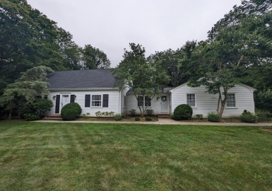 125 Jacob Street, Seekonk, Massachusetts 02771, 3 Bedrooms Bedrooms, 6 Rooms Rooms,2 BathroomsBathrooms,Residential,For Sale,Jacob Street,73154049