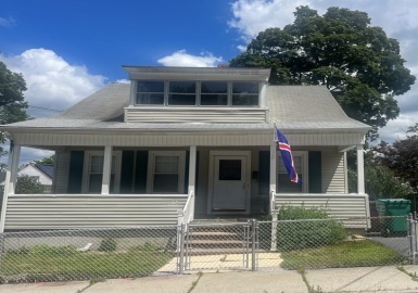 32 Putnam Ave, Lowell, Massachusetts 01851, 3 Bedrooms Bedrooms, 7 Rooms Rooms,1 BathroomBathrooms,Residential,For Sale,Putnam Ave,73144031