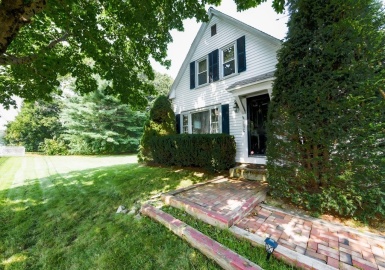 1024 East St, Mansfield, Massachusetts 02048, 3 Bedrooms Bedrooms, 7 Rooms Rooms,1 BathroomBathrooms,Residential,For Sale,East St,73156751