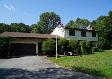 171 Gifford Road, Westport, Massachusetts 02790, 4 Bedrooms Bedrooms, 10 Rooms Rooms,3 BathroomsBathrooms,Residential,For Sale,Gifford Road,73157205