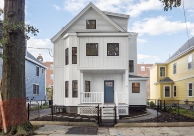 10 Van Norden St, Cambridge, Massachusetts 02140, 4 Bedrooms Bedrooms, 11 Rooms Rooms,3 BathroomsBathrooms,Residential,For Sale,Van Norden St,73164259