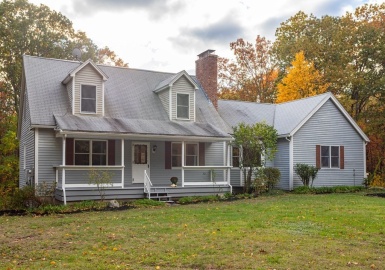 554 Flat Hill Rd, Lunenburg, Massachusetts 01462, 3 Bedrooms Bedrooms, 6 Rooms Rooms,2 BathroomsBathrooms,Residential,For Sale,Flat Hill Rd,73174052