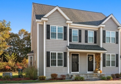 87 Riley Rd, Tyngsborough, Massachusetts 01879, 2 Bedrooms Bedrooms, 6 Rooms Rooms,1.5 BathroomsBathrooms,Residential,For Sale,Tyngsboro Crossing,Riley Rd,73174403