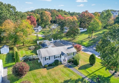 1 Barbara Cir, Burlington, Massachusetts 01803, 3 Bedrooms Bedrooms, 8 Rooms Rooms,2 BathroomsBathrooms,Residential,For Sale,Barbara Cir,73171441