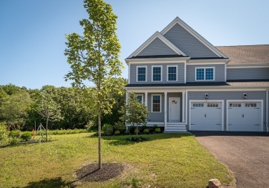 3 Dow Brook Circle, Ipswich, Massachusetts 01938, 3 Bedrooms Bedrooms, 6 Rooms Rooms,3.5 BathroomsBathrooms,Residential,For Sale,Farm Village Phase Iii,Dow Brook Circle,73143384
