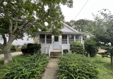 25 Johnson Rd, Weymouth, Massachusetts 02191, 2 Bedrooms Bedrooms, 4 Rooms Rooms,1 BathroomBathrooms,Residential,For Sale,Johnson Rd,73163666