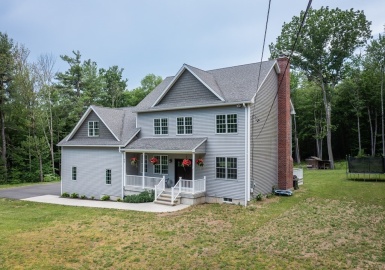 77 Jourdan Road, Montgomery, Massachusetts 01085, 4 Bedrooms Bedrooms, 8 Rooms Rooms,2.5 BathroomsBathrooms,Residential,For Sale,Jourdan Road,73120921