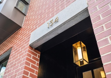 134 Arlington, Boston, Massachusetts 02116, 3 Bedrooms Bedrooms, 8 Rooms Rooms,2.5 BathroomsBathrooms,Residential,For Sale,Arlington,73172741