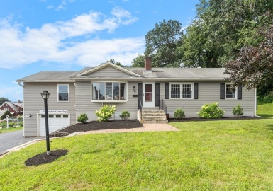 27 Pratt Rd, Fitchburg, Massachusetts 01420, 3 Bedrooms Bedrooms, 5 Rooms Rooms,3 BathroomsBathrooms,Residential,For Sale,Pratt Rd,73146355