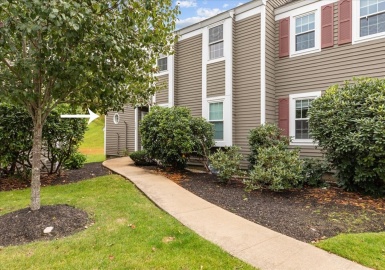152 Shaw Farm Rd, Canton, Massachusetts 02021, 2 Bedrooms Bedrooms, 5 Rooms Rooms,2 BathroomsBathrooms,Residential,For Sale,Village At Shaw Farm,Shaw Farm Rd,73171453