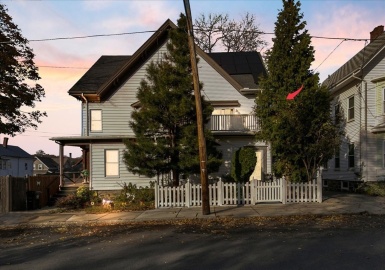 47 Clifton Street, Malden, Massachusetts 02148, 3 Bedrooms Bedrooms, 6 Rooms Rooms,1.5 BathroomsBathrooms,Residential,For Sale,Clifton Street,73178758