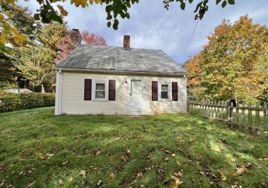3 Howard Ave., Holbrook, Massachusetts 02343, 2 Bedrooms Bedrooms, 5 Rooms Rooms,1 BathroomBathrooms,Residential,For Sale,Howard Ave.,73179710