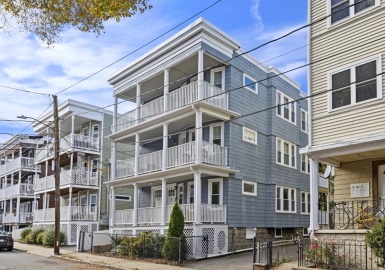 27 Century St, Somerville, Massachusetts 02145, 2 Bedrooms Bedrooms, 5 Rooms Rooms,1 BathroomBathrooms,Residential,For Sale,Century St,73175946