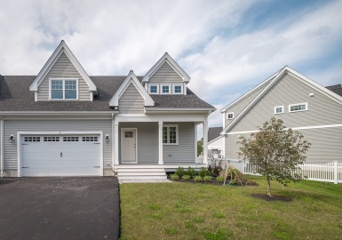 4 Dow Brook Circle, Ipswich, Massachusetts 01938, 3 Bedrooms Bedrooms, 7 Rooms Rooms,2.5 BathroomsBathrooms,Residential,For Sale,Farm Village,Dow Brook Circle,73167569