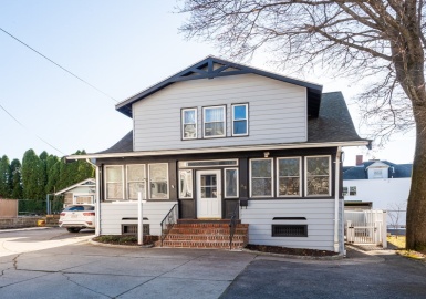 35 Clarendon St, Malden, Massachusetts 02148, 3 Bedrooms Bedrooms, 6 Rooms Rooms,1 BathroomBathrooms,Residential,For Sale,Clarendon St,73182502