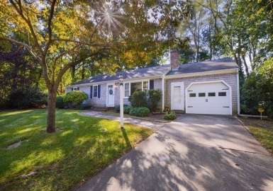 5 Althea Road, Falmouth, Massachusetts 02540, 3 Bedrooms Bedrooms, 6 Rooms Rooms,2 BathroomsBathrooms,Residential,For Sale,Althea Road,73165528