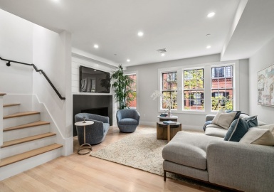 67 Revere St, Boston, Massachusetts 02114, 3 Bedrooms Bedrooms, 10 Rooms Rooms,2.5 BathroomsBathrooms,Residential,For Sale,Revere St,73122323